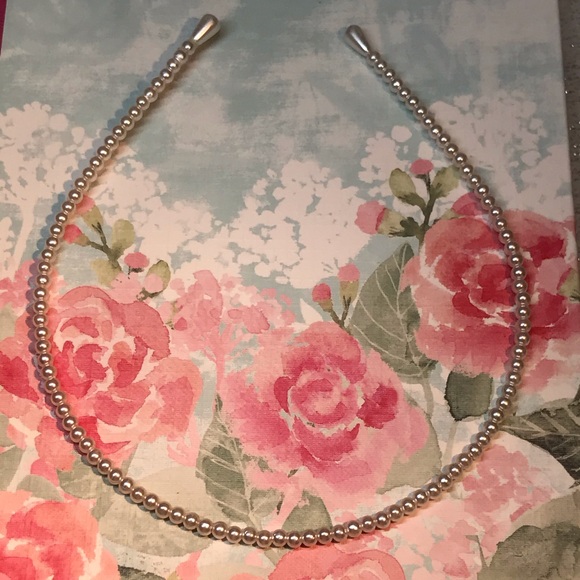 COPY - Delicate Pearl Headband - Picture 2 of 3